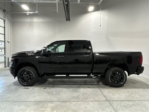New 2026 RAM 2500 Big Horn image 9