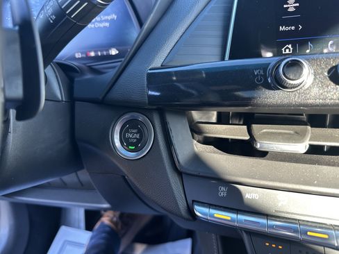 Used 2025 Cadillac CT4 Premium Luxury image 30