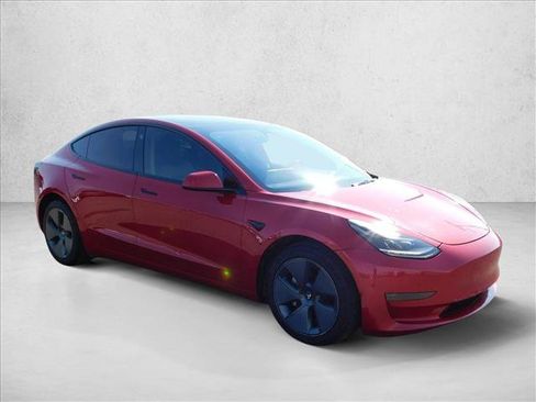 Used 2023 Tesla Model 3 Standard Range RWD image 3