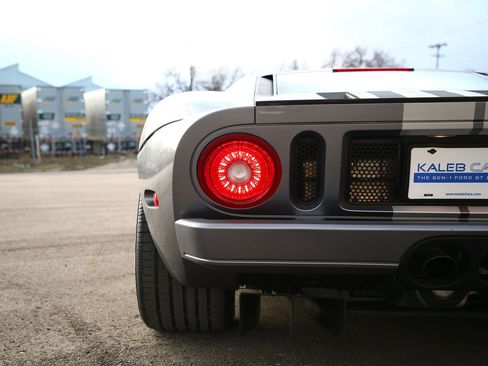 Used 2006 Ford GT image 18