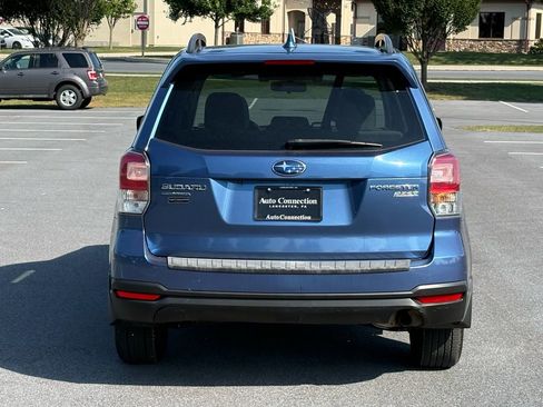 Used 2017 Subaru Forester 2.5i Premium image 7