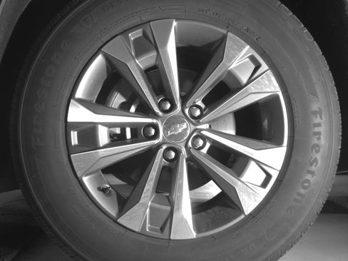 Used 2025 Chevrolet Equinox LT image 12