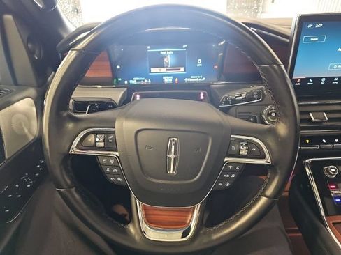 Used 2023 Lincoln Navigator L Reserve AWD/4WD image 13