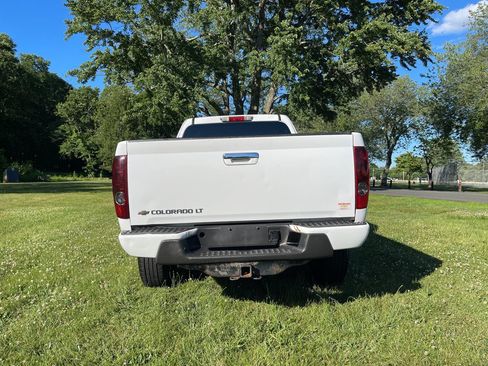 Used 2012 Chevrolet Colorado LT AWD/4WD image 16