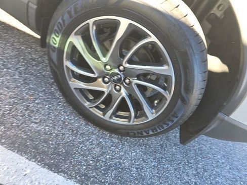 Used 2020 Lincoln Corsair FWD w/ Equipment Group 101A image 6