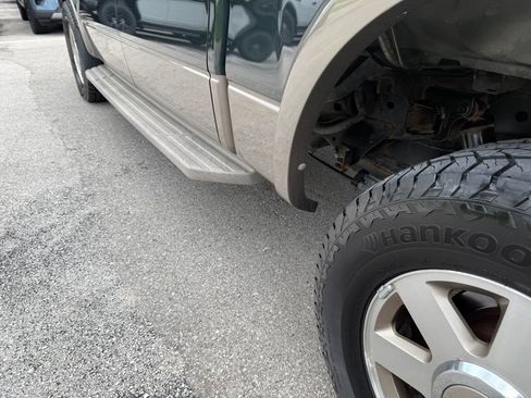 Used 2005 Ford F150 King Ranch AWD/4WD image 12