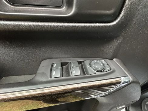 Used 2020 Chevrolet Silverado 1500 RST image 13