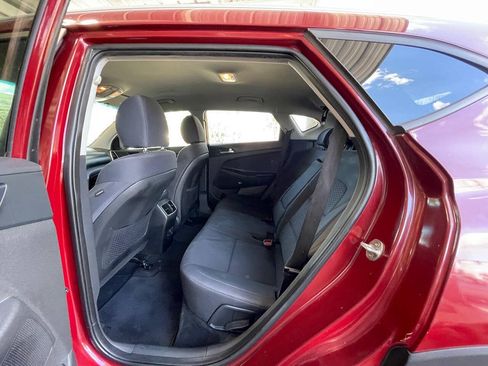Used 2020 Hyundai Tucson Sport FWD image 11