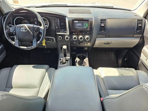 Used 2019 Toyota Sequoia SR5 AWD/4WD image 47