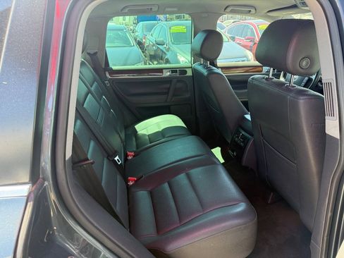 Used 2006 Volkswagen Touareg V6 AWD/4WD image 17