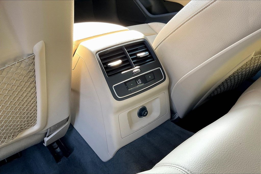 Used 2019 Audi A4 2.0T Premium w/ Convenience Package FWD image 9