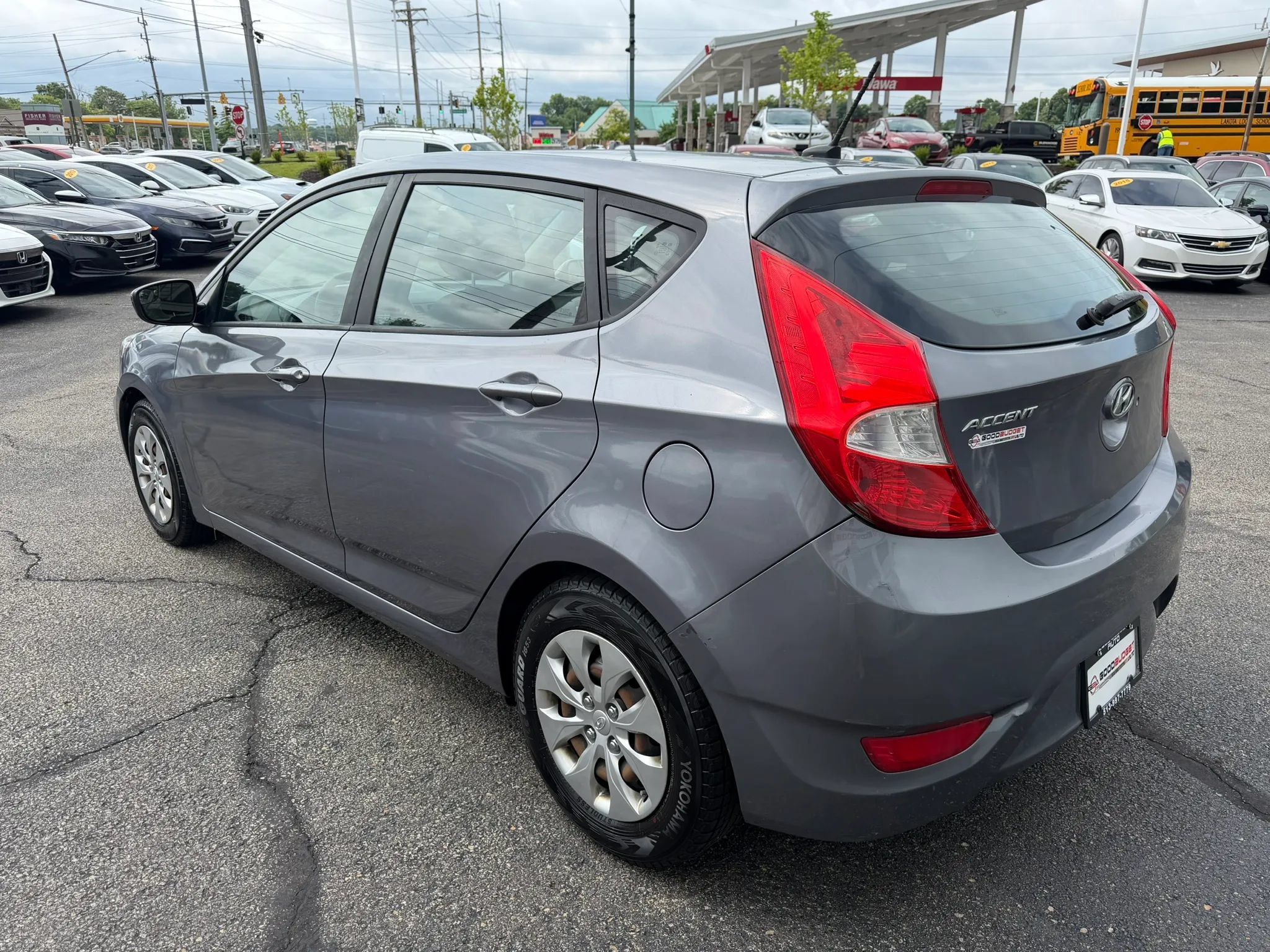 Used 2017 Hyundai Accent SE FWD image 3