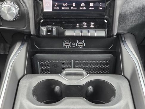 New 2026 RAM 1500 Laramie w/ Laramie Southwest Edition AWD/4WD image 15