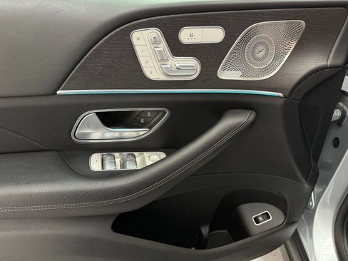 Used 2022 Mercedes-Benz GLE 350 4MATIC image 11