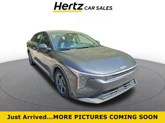 Used 2025 Kia K4 LXS video 1