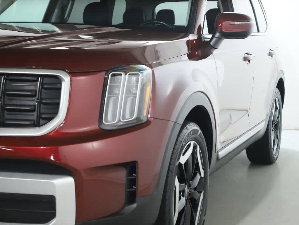 Used 2024 Kia Telluride S w/ S Sunroof Package FWD image 4