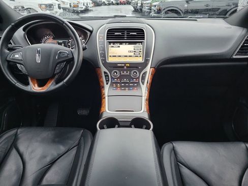 Used 2018 Lincoln MKX Reserve w/ Lincoln MKX Climate Package image 11