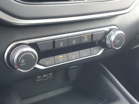 Used 2025 Nissan Altima 2.5 S FWD image 27