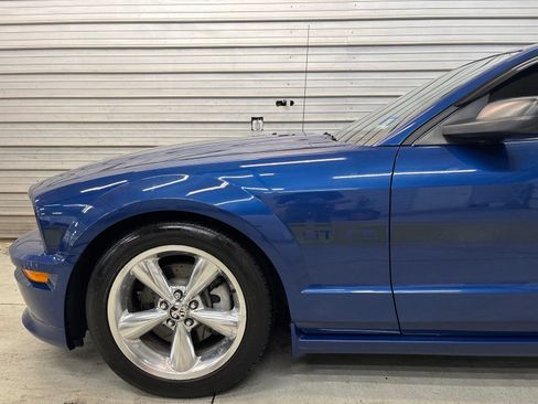 Used 2008 Ford Mustang GT Premium RWD image 4