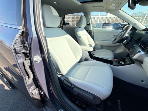 Certified 2024 Hyundai Kona Limited image 26