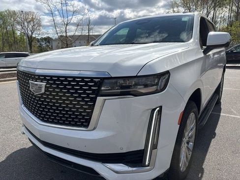 Used 2021 Cadillac Escalade Premium Luxury image 1