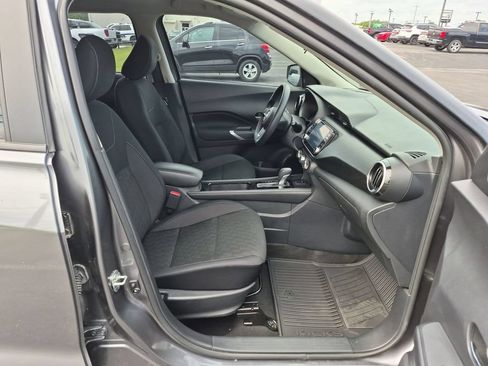 Used 2023 Nissan Kicks SV FWD image 25
