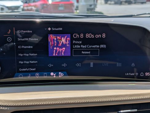 Used 2024 Cadillac XT4 Luxury w/ Cold Weather Package AWD/4WD image 19