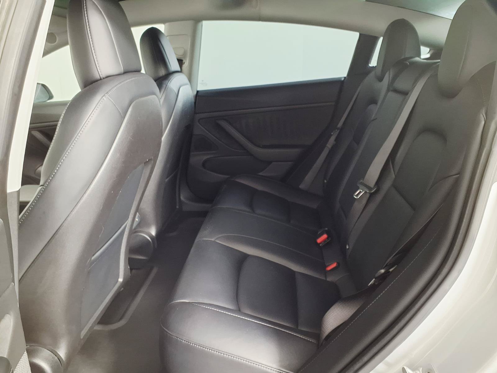 Used 2018 Tesla Model 3 RWD image 13