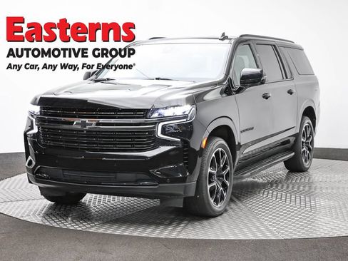 Used 2022 Chevrolet Suburban RST w/ Luxury Package AWD/4WD image 1