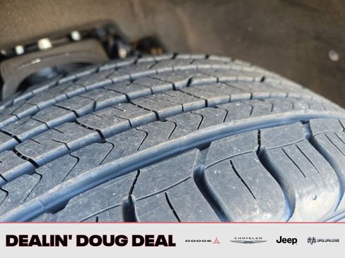 Used 2020 GMC Yukon Denali w/ Denali Premium Package image 29