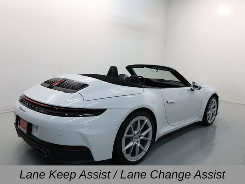 Used 2025 Porsche 911 Carrera RWD image 27