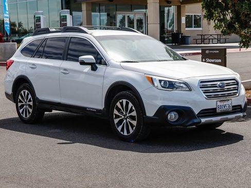 Used 2016 Subaru Outback 2.5i Limited AWD/4WD image 6