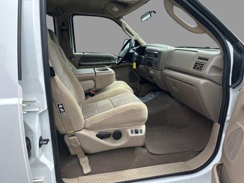 Used 2004 Ford F250 XLT RWD image 10