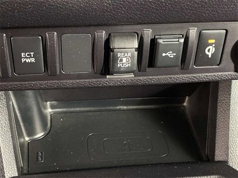 Used 2023 Toyota Tacoma TRD Sport image 21