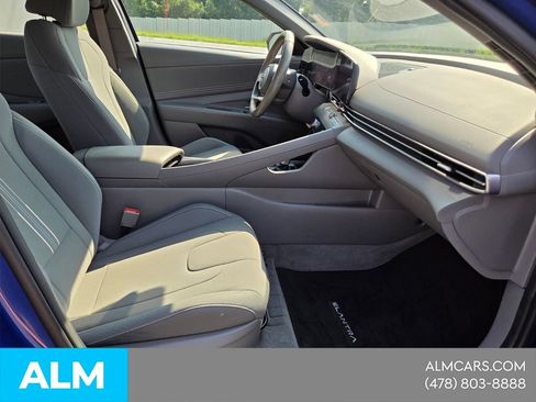 Certified 2023 Hyundai Elantra SEL w/ Convenience Package FWD image 16