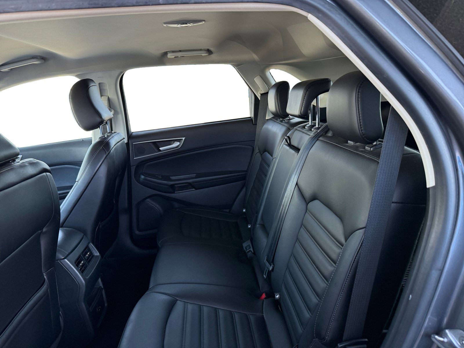 Used 2021 Ford Edge SEL w/ Cargo Accessory Package AWD/4WD image 11