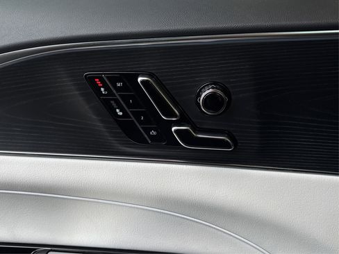 New 2026 Cadillac Lyriq Luxury image 31