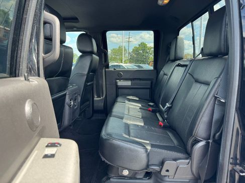 Used 2016 Ford F250 Lariat w/ Lariat Ultimate Package AWD/4WD image 16