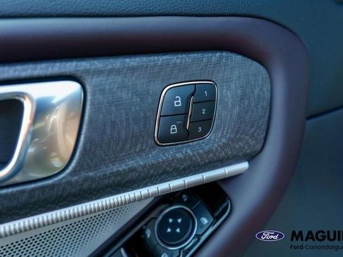 New 2026 Ford Explorer Platinum AWD/4WD image 13