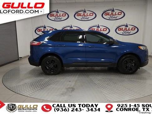 Used 2021 Ford Edge SE image 9