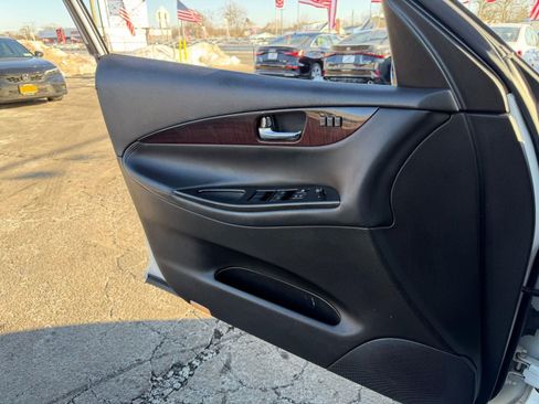 Used 2016 INFINITI QX50 Journey w/ Premium Package image 24