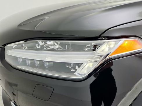 Certified 2025 Volvo XC90 B6 Plus w/ Protection Package image 32