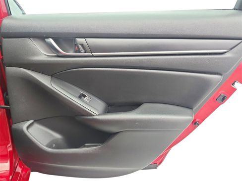 Used 2022 Honda Accord Sport image 25