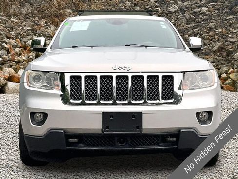 Used 2013 Jeep Grand Cherokee Overland w/ Advance Technology Group AWD/4WD image 3