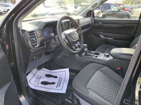 Used 2025 Ford Ranger XLT w/ FX4 Off-Road Package AWD/4WD image 11