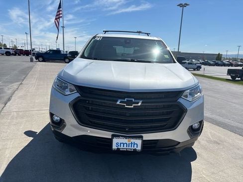 Used 2021 Chevrolet Traverse Premier w/ Redline Edition AWD/4WD image 8