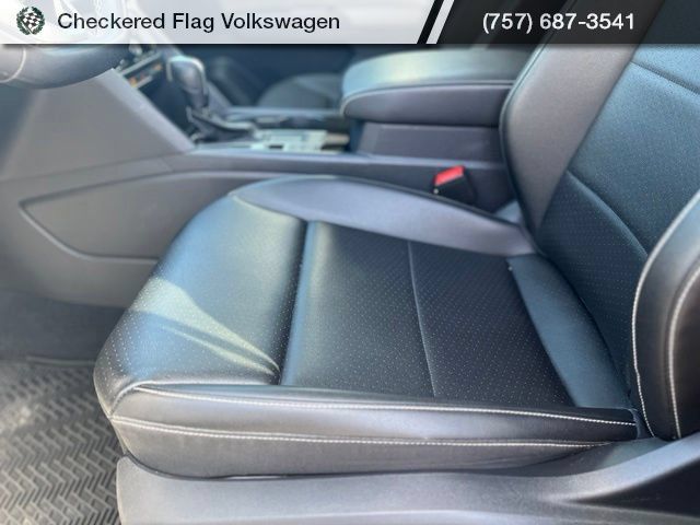 Used 2023 Volkswagen Atlas SE w/ Black Wheel Package FWD image 22