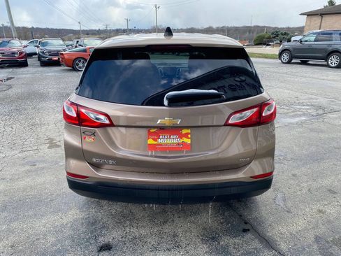 Used 2019 Chevrolet Equinox LS w/ LS Convenience Package image 4