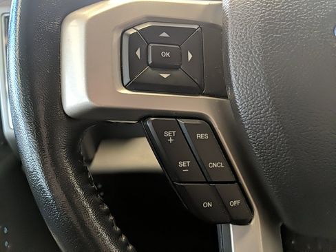 Certified 2022 Ford F350 Lariat image 17