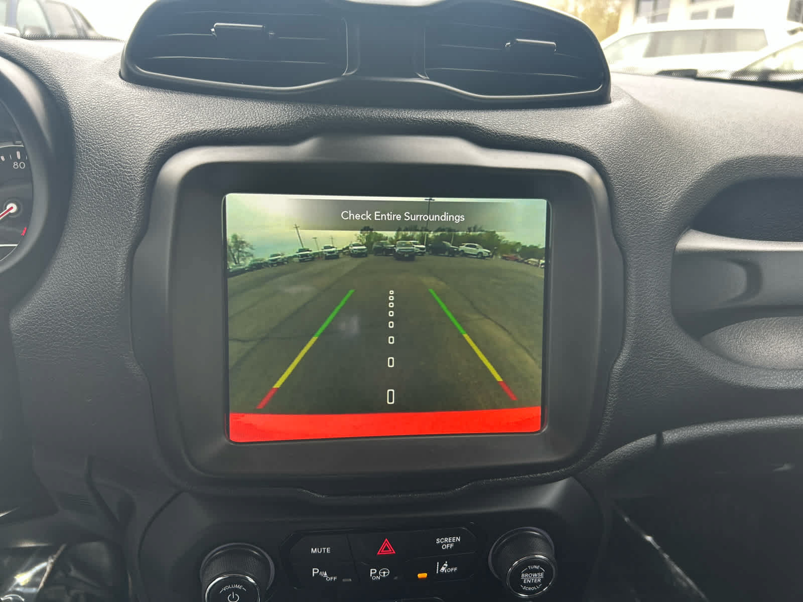 Used 2021 Jeep Renegade Latitude w/ Luxury Group I FWD image 18